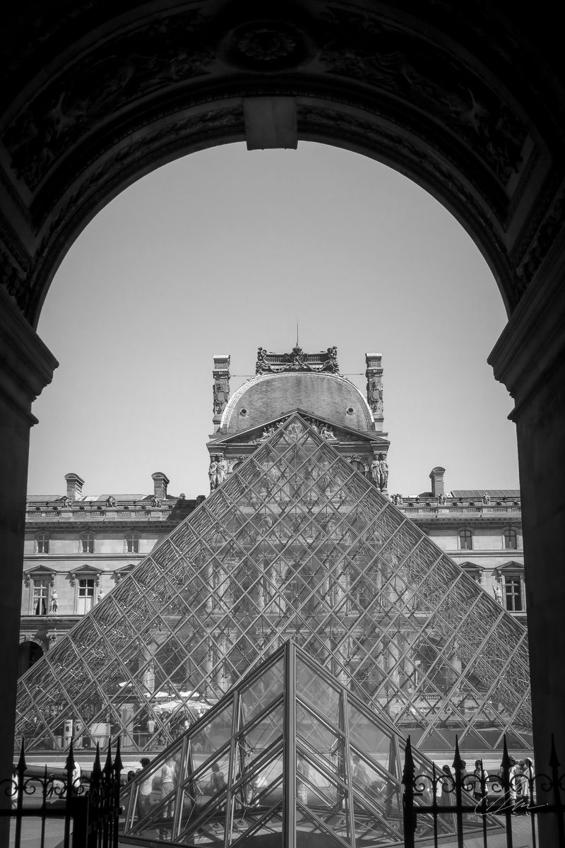 Black & White 014